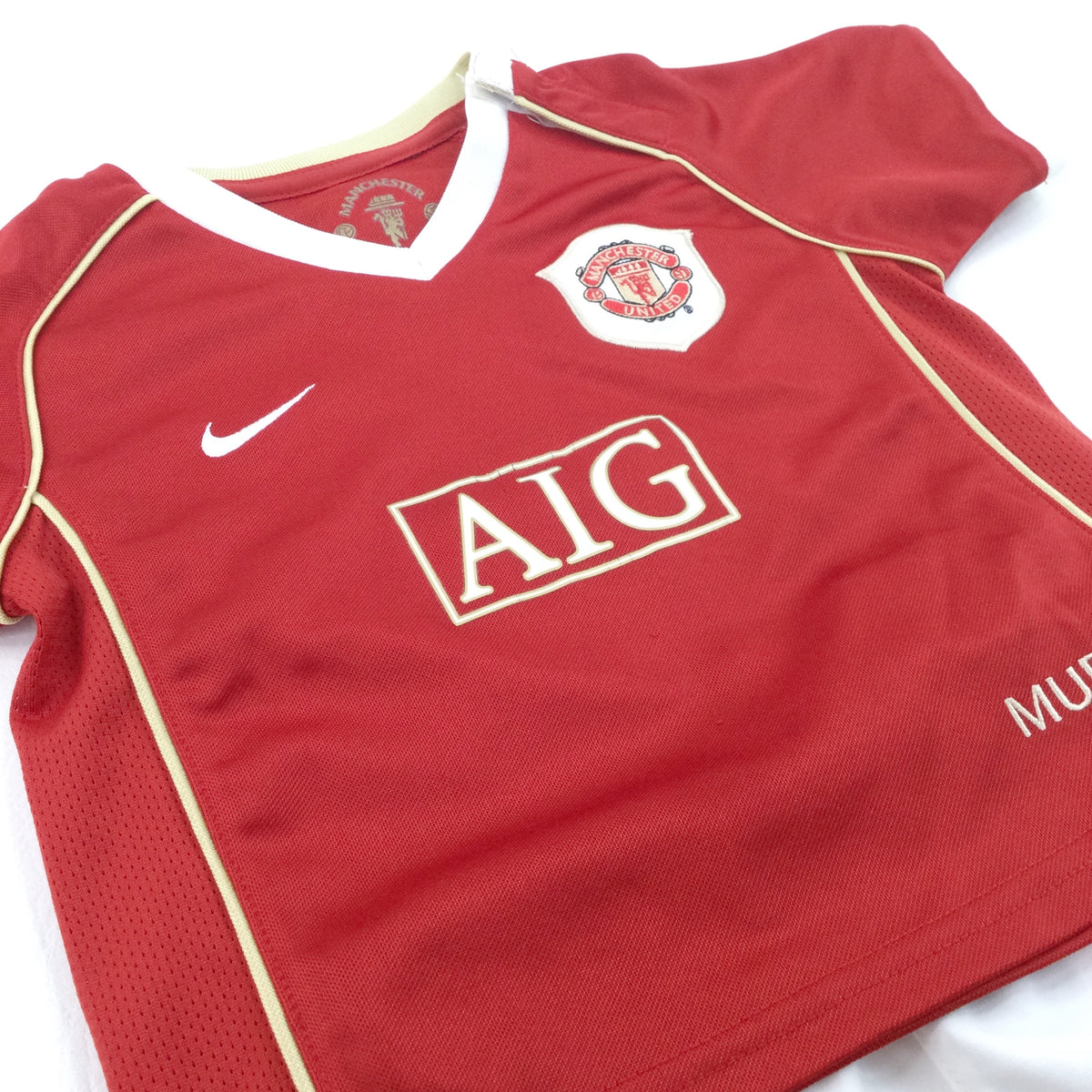 AIG' Manchester United Football Kit - Shirt & Shorts - Boys 9-12 Mont –  Katie's Kids Clothes