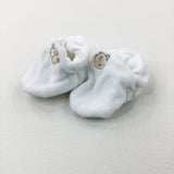 Bear Appliqued White Baby Shoes - Size 0