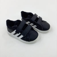 'Adidas' Black Trainers - Size 6K