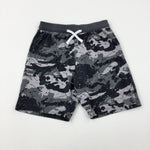 Camouflage & Paint Splatter Grey Jersey Shorts - Boys 4-5 Years