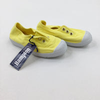 **NEW** Yellow Canvas Shoes - Girls - Shoe Size 9