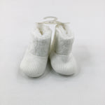 **NEW** White Knitted Baby Boots - Girls - Shoe Size 1