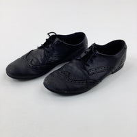 Black Shoes - Girls - Shoe Size 5