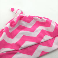 Neon Pink & White Zig Zag Knotted Jersey Hat - Girls 6-9 Months