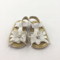 Bows & Beads White Sandals - Girls - Shoe Size 2 (6-9 Months)