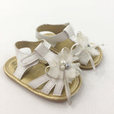 Bows & Beads White Sandals - Girls - Shoe Size 2 (6-9 Months)