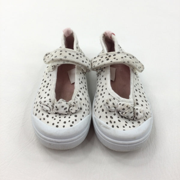 Girls shoes size 8.5 on sale