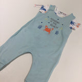 **NEW** 'Nipping To The Beach' Crab Blue Jersey Dungarees & Sea Creatures White Short Sleeve Bodysuit Set - Boys 3-6 Months