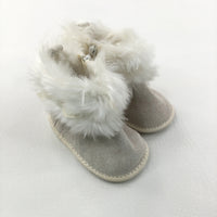 White Fluffy Soft Sole Boots - Girls 3-6 Months
