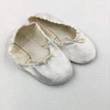 Cream Ballet Pumps - Girls - Shoe Size 6